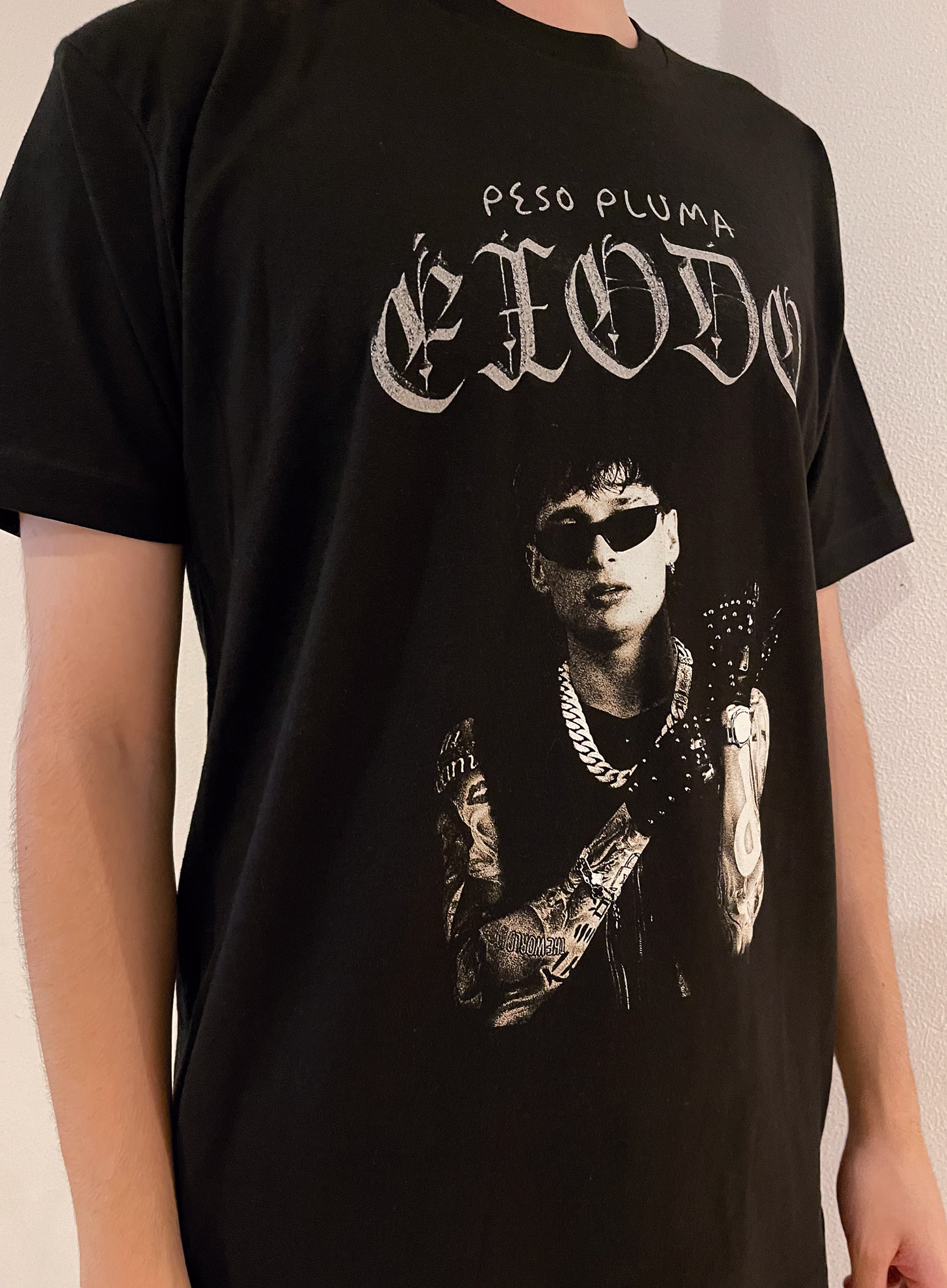 Camiseta Éxodo Hassan Peso Pluma