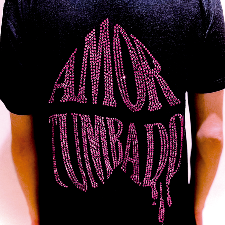 Camiseta unisex Amor Tumbado con pedrería fiusha