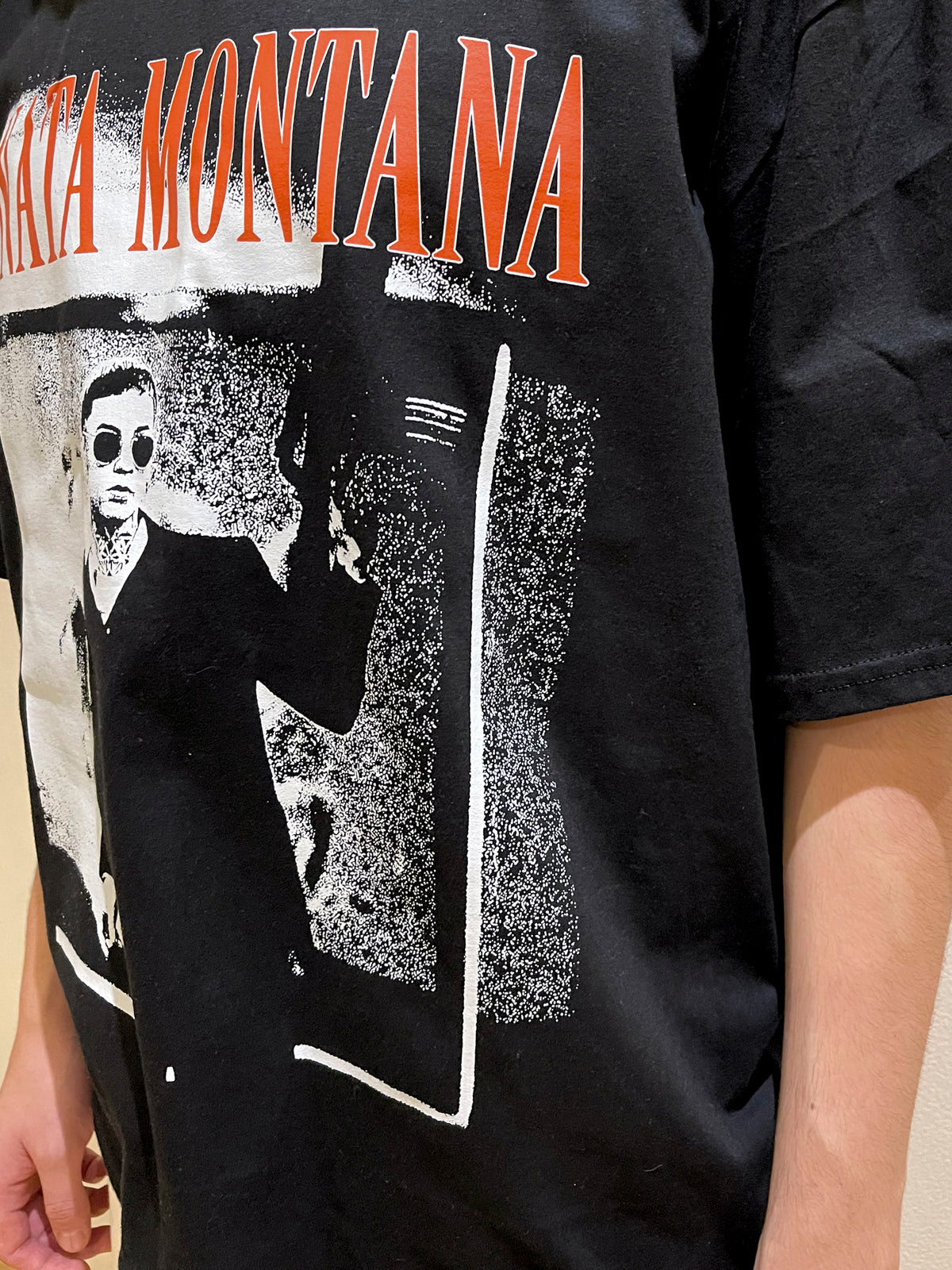 Camiseta negra Nata Montana movie