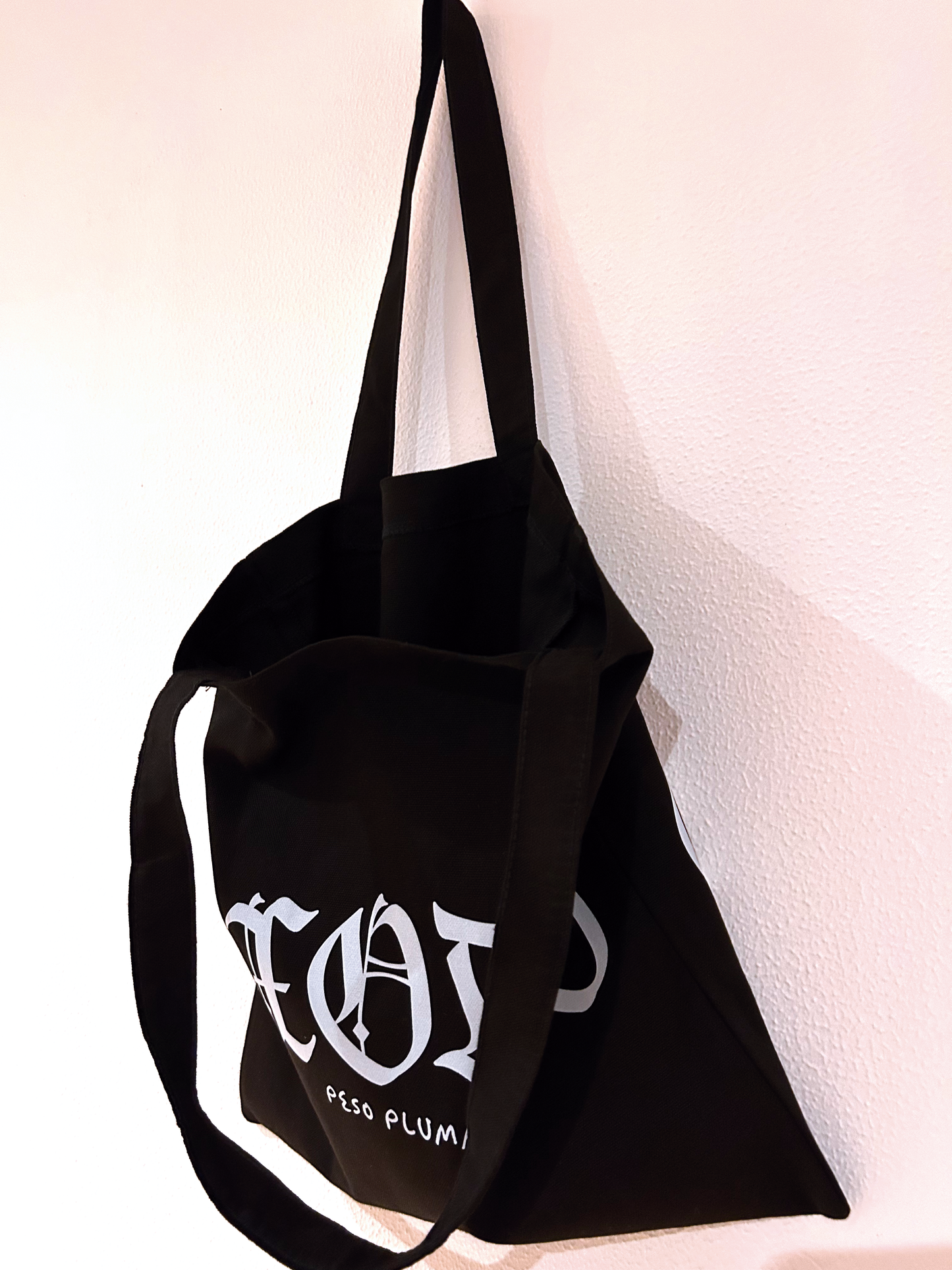 Tote bag Éxodo Peso Pluma color negro